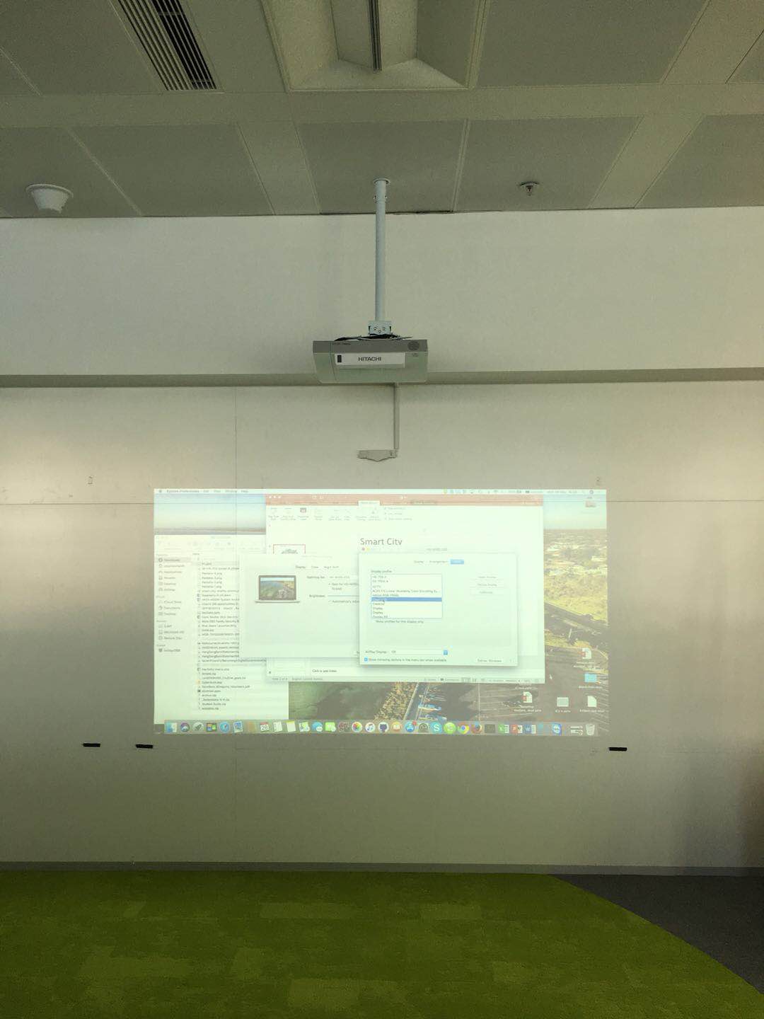 Hitachi日立創新中心